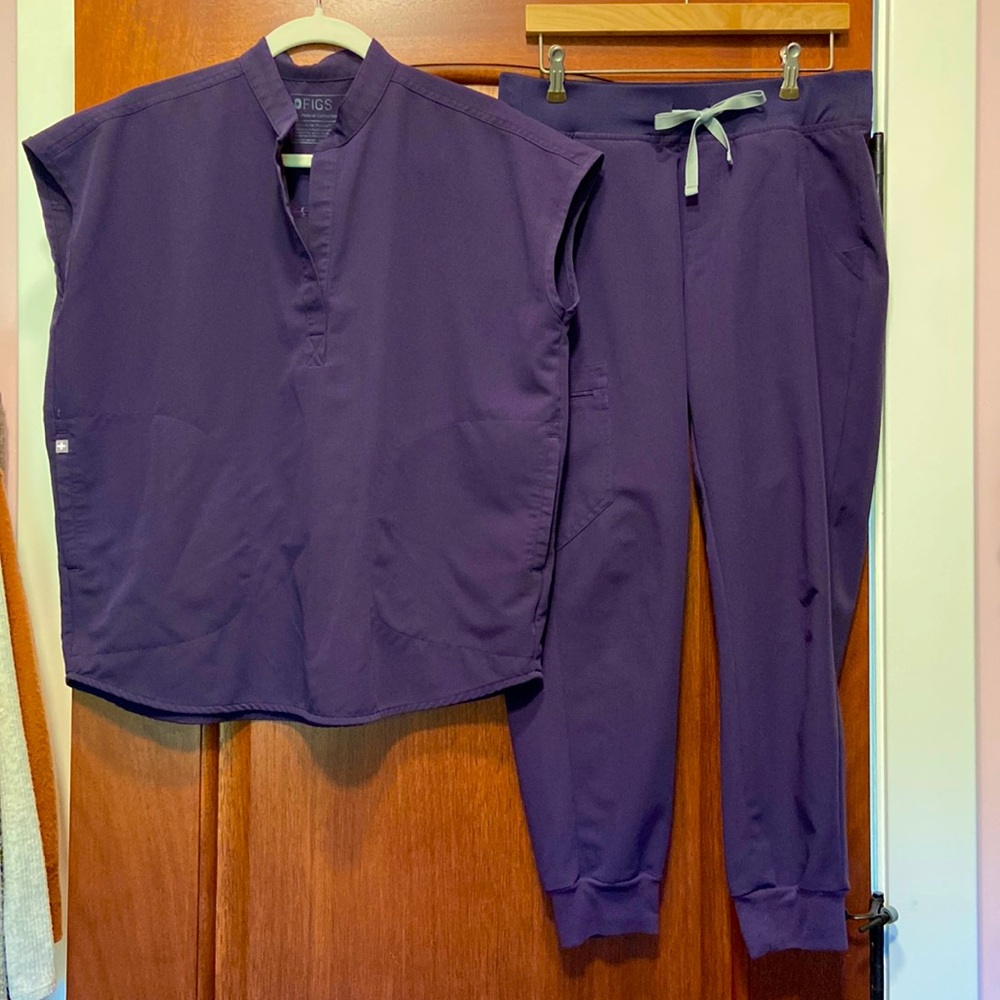 Figs scrub set, “Purple Shadow”, worn once